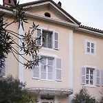 Chateau De Chaulnes 3*